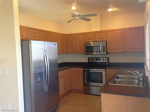 3rd image of 2821 SW 8th Pl