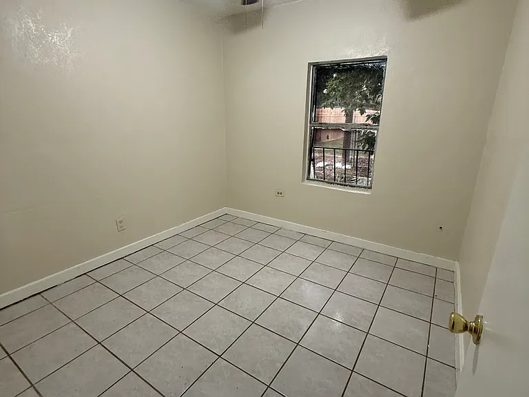 209 E Washington Ave #2 — Photo 14