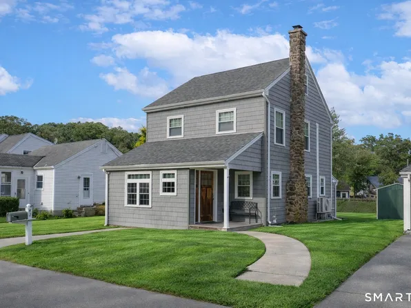 42 Waverly Road, Branford, CT 06405