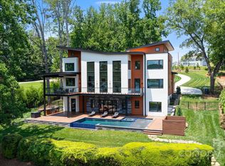 5930 Midsomer Rd, Charlotte, NC 28214