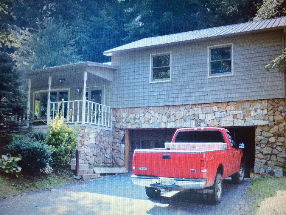 1st image of 906 Lykins Creek Road