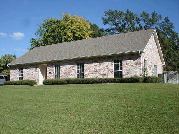 3rd image of 1908 Willis Dr