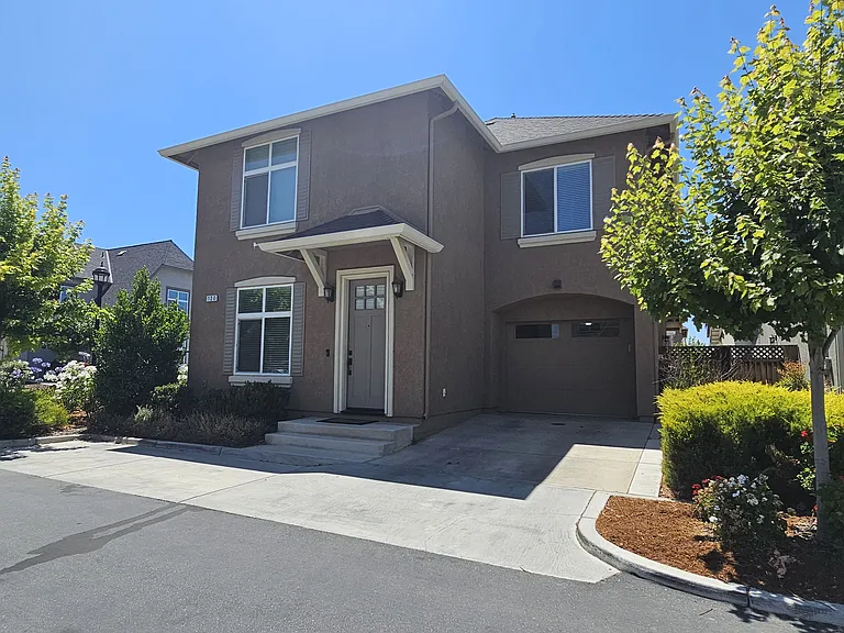 120 Springtime Cir — Photo 2