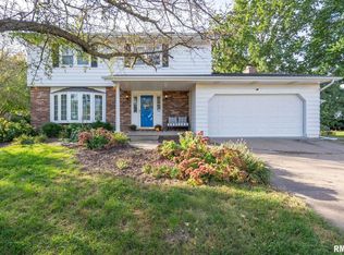 1831 E 43rd St, Davenport, IA 52807