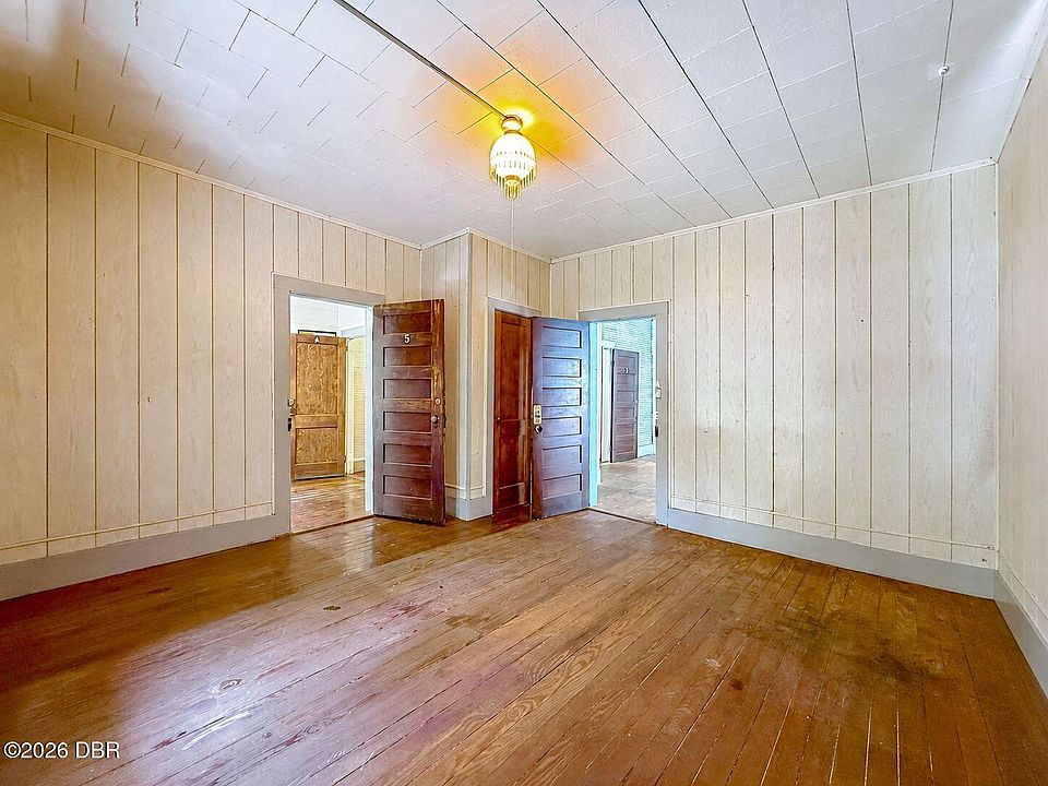 37th image of 1150 Sage St