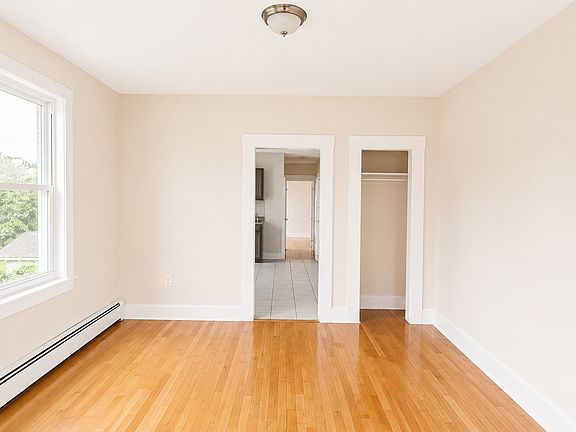 4th image of 373 Blatchley Ave APT 3B