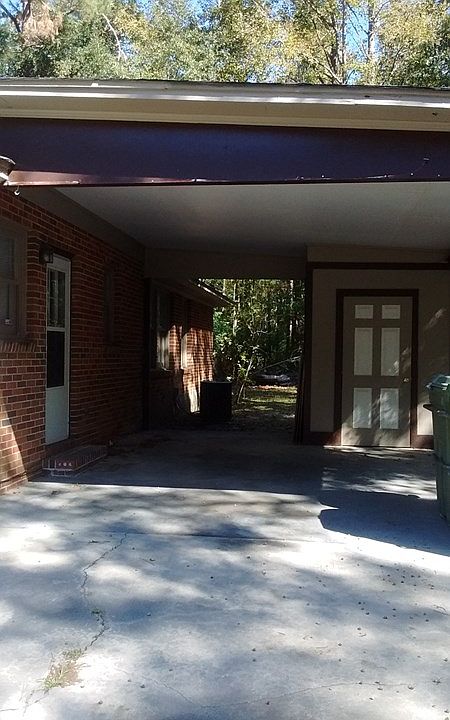 2nd image of 77 Robin Dr