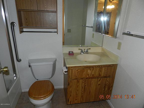 4th image of 427 W Pontiac Dr Unit 4