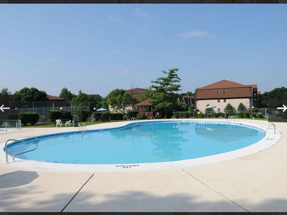 1st image of 609 Green Hollow Dr #2305