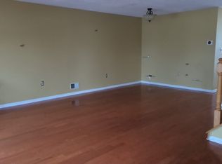 6 Cabot Way, Franklin Park, NJ 08823