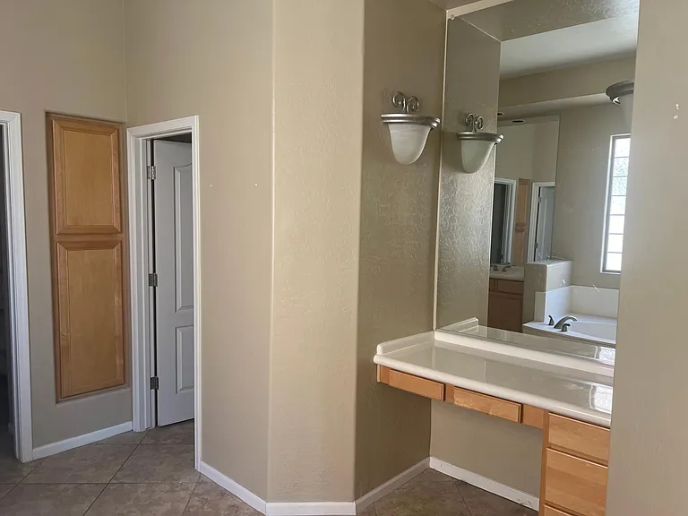 2644 S Four Peaks Way — Photo 9