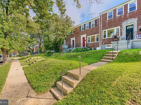 2nd image of 1639 Walterswood Rd