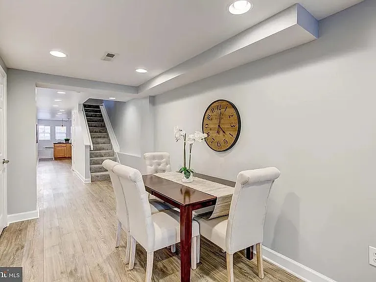 2604 Hudson St — Photo 22