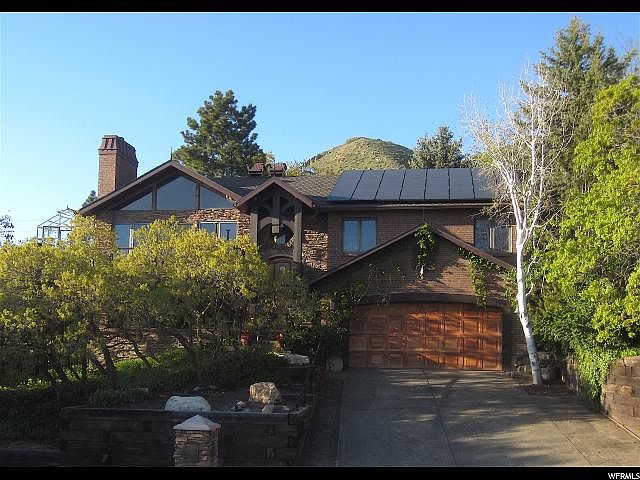 1st image of 2735 E Commonwealth Ave