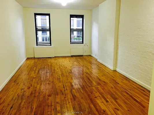 Rented by Town Residential | media 26