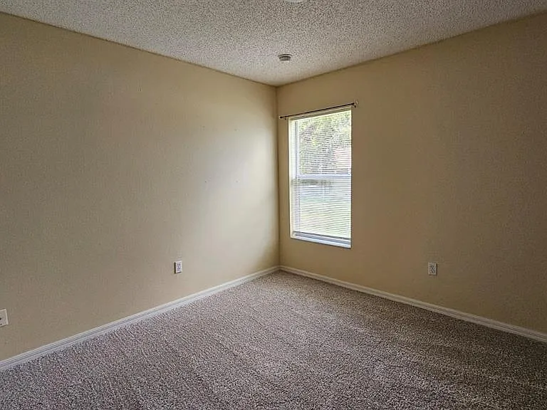 10368 Lansfield St — Photo 27
