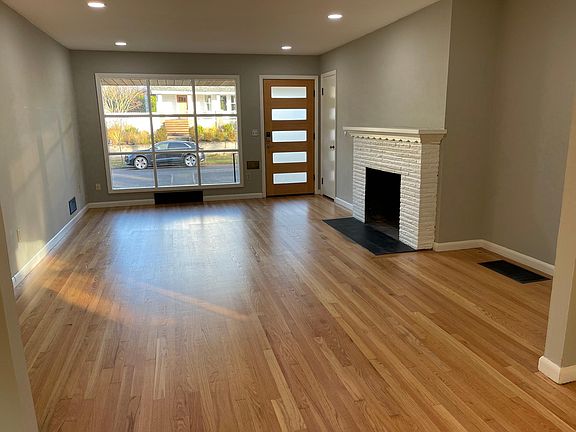 Entrance into living room