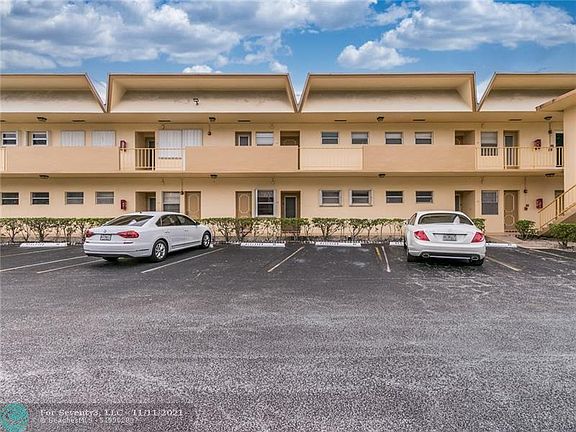 4th image of 1250 Atlantic Shores Blvd APT 103