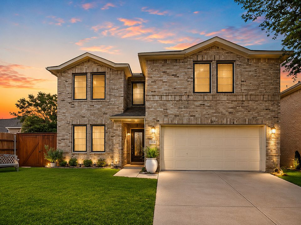 1st image of 2453 Graystone Dr