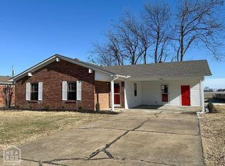 1020 Hickory Ln, Blytheville, AR 72315