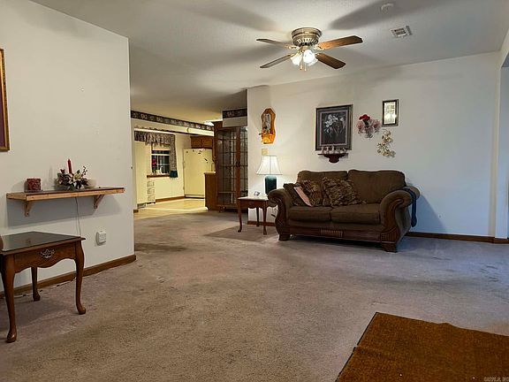5th image of 1714 Strawfloor Dr