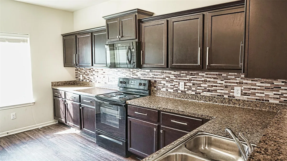 Building Photo - 10510 Pine Landing Dr