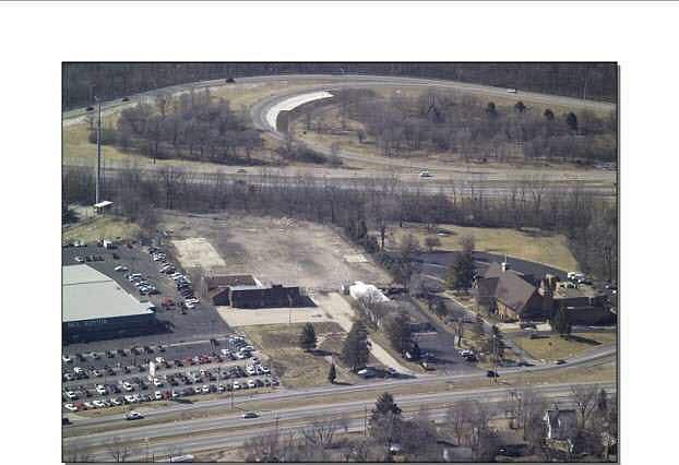 1st image of 1620 W War Memorial Dr