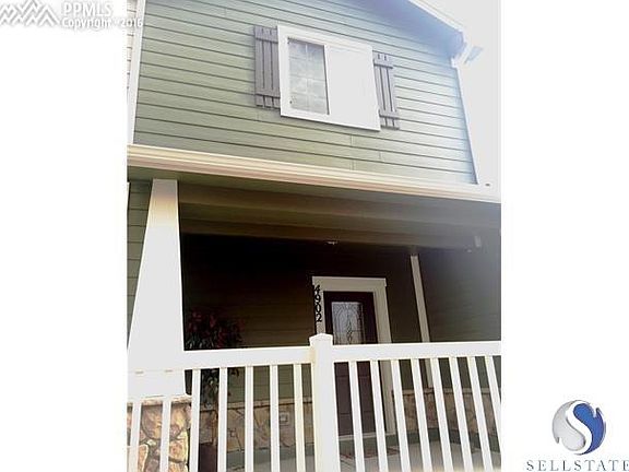 Enclosed patio/front entry