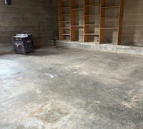 4th image of 160 S 7th St