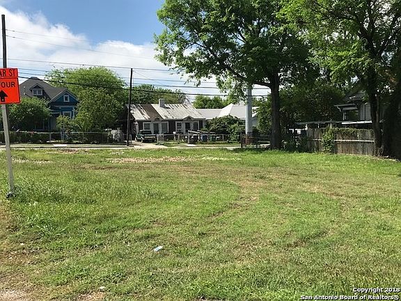 5th image of 629 Burnet St