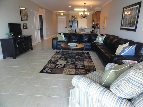 4th image of 40-104 Crowne Pointe #104