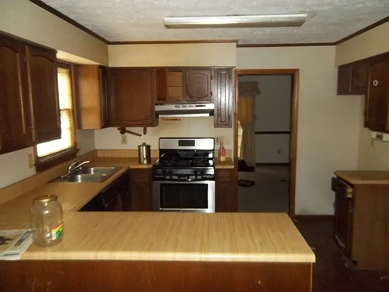 3772 Holy Cross Dr — Photo 6