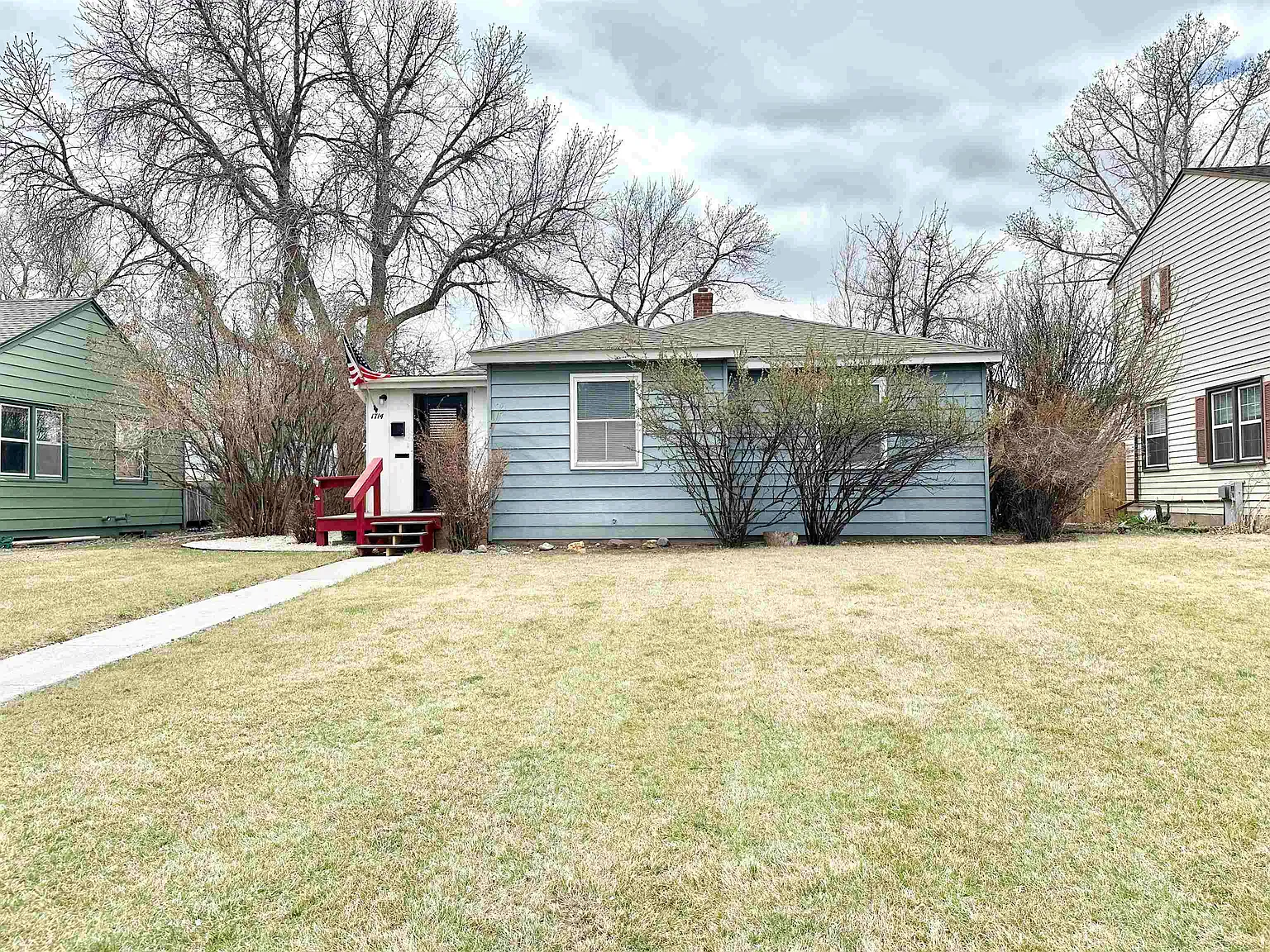 3 bed, 2.0 bath, 1740 sqft, $1,800 — Photo 3