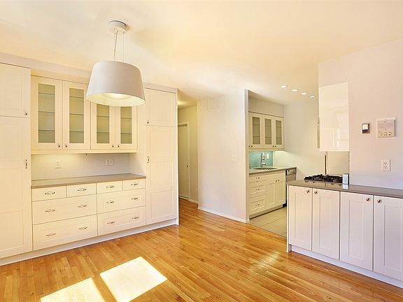 2nd image of 118 Union St APT 1B