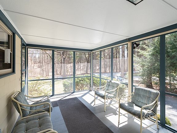 2nd image of 60 Crooked Spring Rd