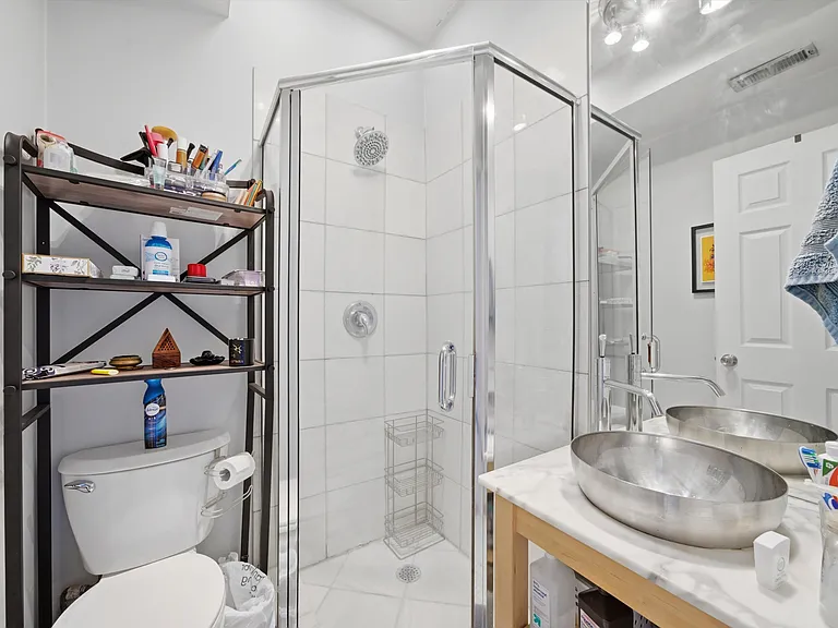 3231 W Hirsch St #3R — Photo 2