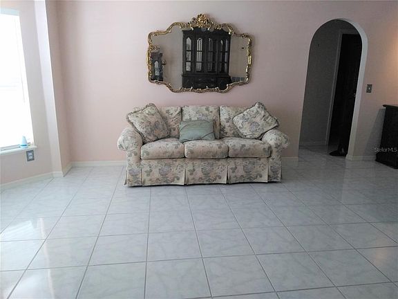 3rd image of 2790 Gramercy Dr