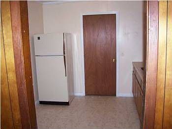 5th image of 1258 Lake Dr #31