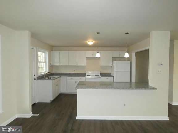 5th image of 15 Iras Ln