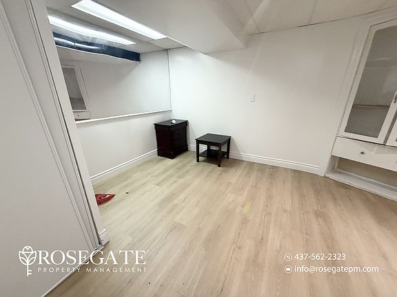 5th image of 63 Winterfold Dr #2