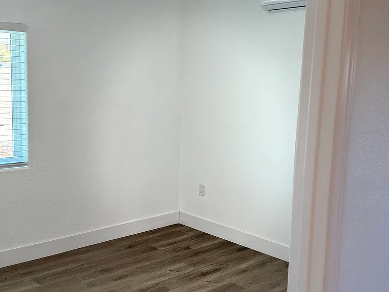 500 Meadow Ct — Photo 6