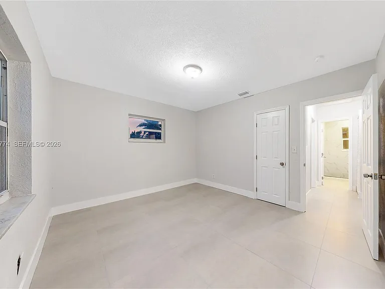 11702 NW 1st Ave #11702 — Photo 10