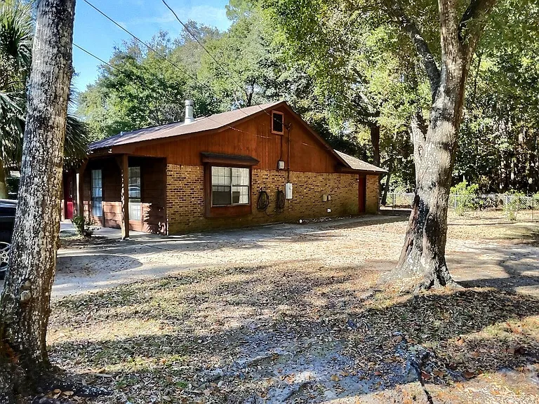 9216 Pointe Aux Chenes Rd — Photo 15