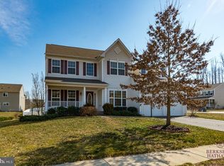 77 Colemans Mill Dr, Fredericksburg, VA 22405