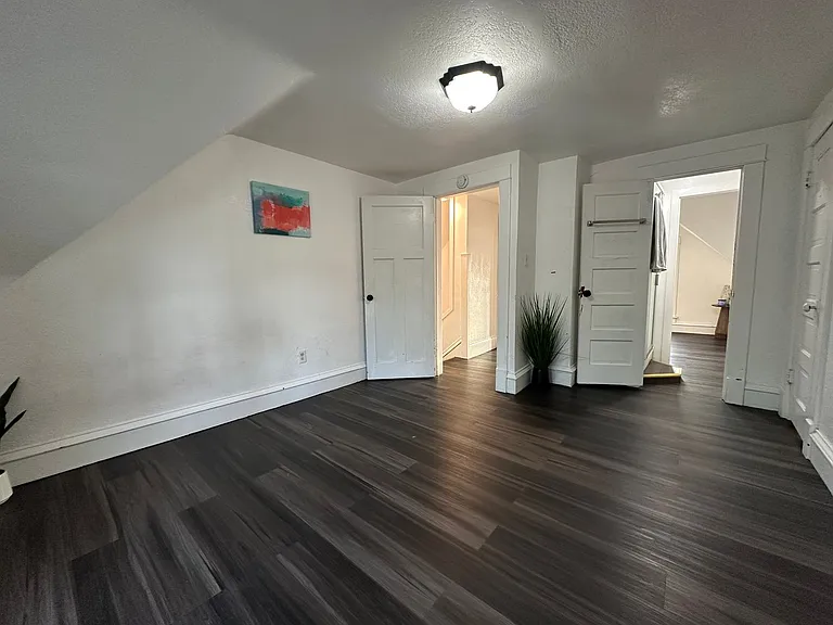 1027 Lincoln St — Photo 22