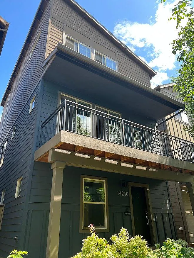 14210 SW Compass Dr — Photo 2
