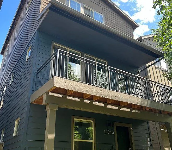 14210 SW Compass Dr — Photo 2