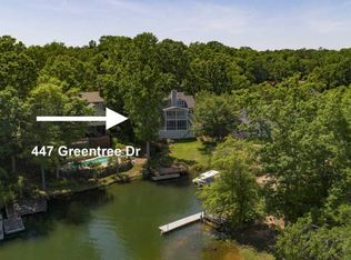447 Greenetree Ln, Lexington, SC 29072