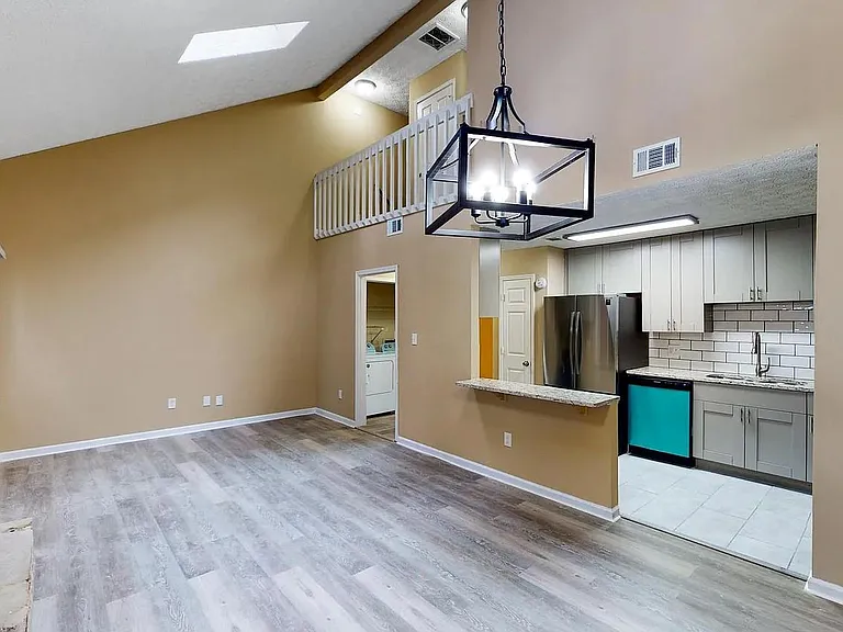 1011 Travelers Trl NW — Photo 21