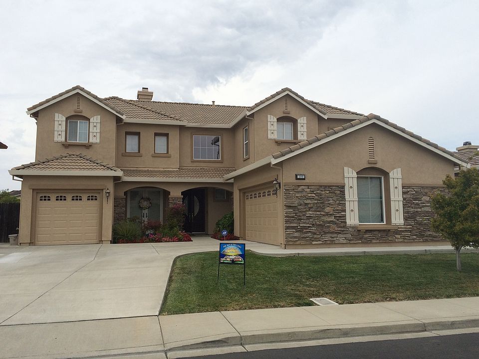 1st image of 209 Sage Sparrow Cir
